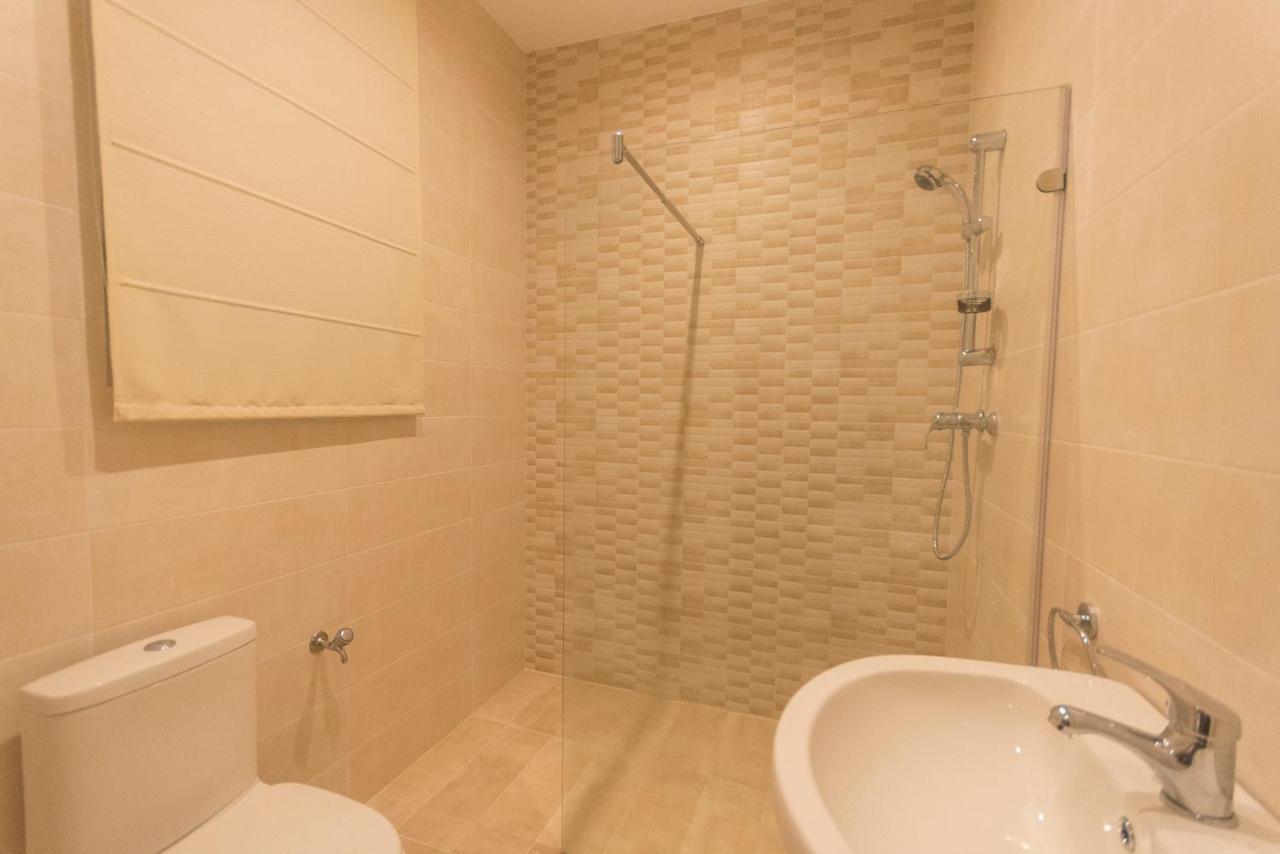 4 Bedroom Apartment Near Sliema Seafront Exterior photo